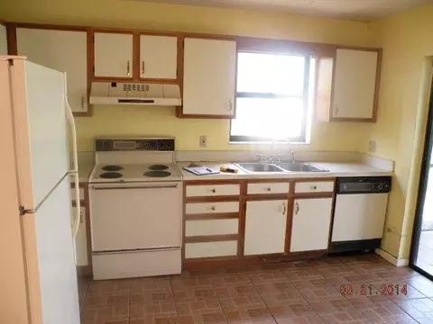 5916 SE Collins Ave, Stuart, FL 34997 photo 5