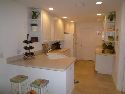 3009 E Community Dr, Jupiter, FL 33458 photo 6