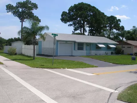 321 5th St, Jupiter, FL 33458 photo 2