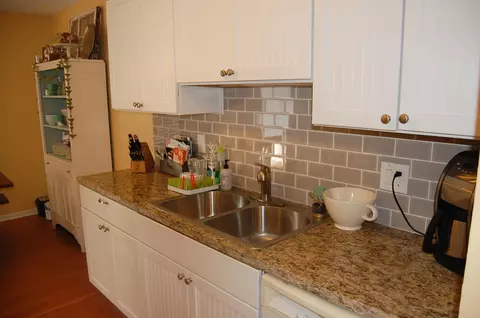 150 Pineview Rd #J7, Jupiter, FL 33469 photo 2