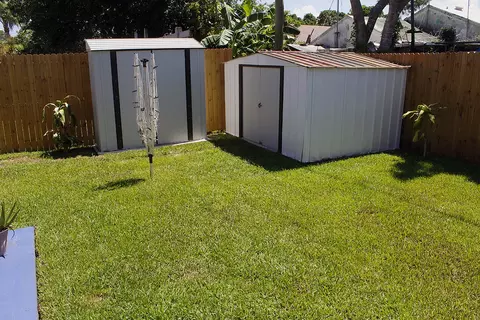 5902 SE Mitzi Ln, Stuart, FL 34997 photo 9