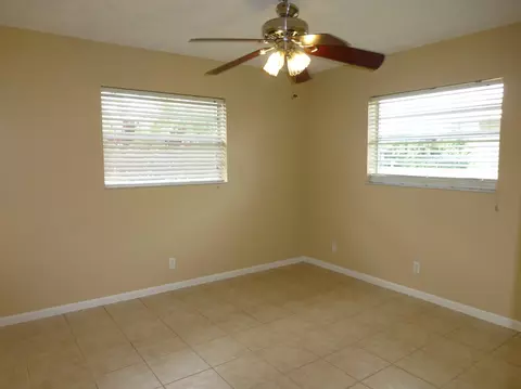 1892 SE Jackson St, Stuart, FL 34997 photo 9