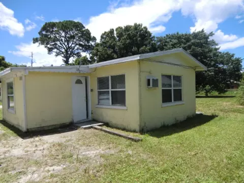 4992 SE Flounder Ave, Stuart, FL 34997 photo 2
