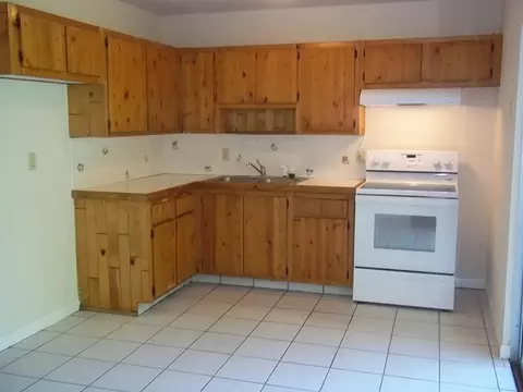 912 SE Dolphin Dr, Stuart, FL 34996 photo 7