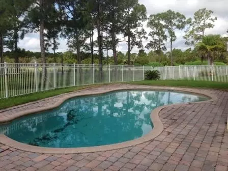 2688 SE Castle Pine Pl, Stuart, FL 34997 photo 2