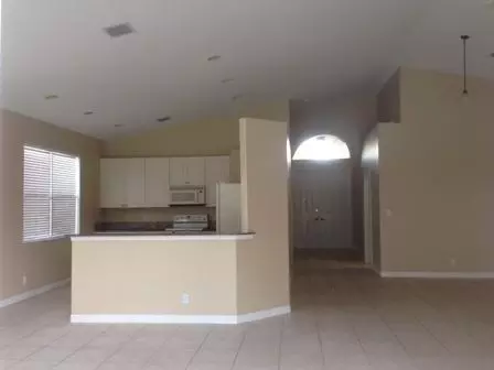 2688 SE Castle Pine Pl, Stuart, FL 34997 photo 9