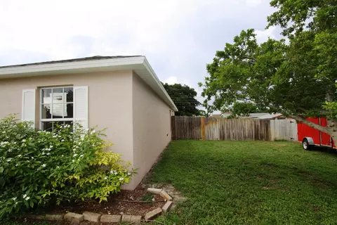 1177 NW 14th Ter, Stuart, FL 34994 photo 4
