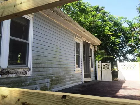4303 SE Grant St, Stuart, FL 34997 photo 9