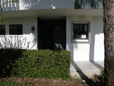 175 SE Saint Lucie Blvd #B-67, Stuart, FL 34996 photo 1