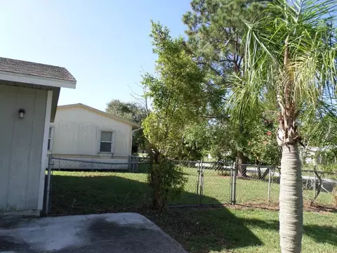2944 SE Banyan St, Stuart, FL 34997 photo 16