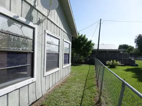2944 SE Banyan St, Stuart, FL 34997 photo 14