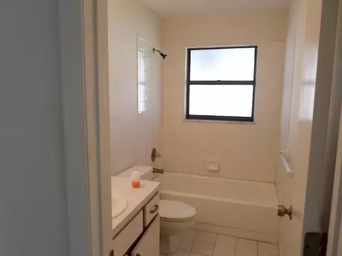 2944 SE Banyan St, Stuart, FL 34997 photo 8