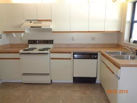 1210 SE Parkview Pl #E-9, Stuart, FL 34994 photo 6