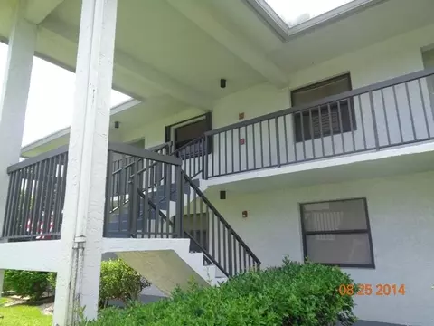 1210 SE Parkview Pl #E-9, Stuart, FL 34994 photo 2