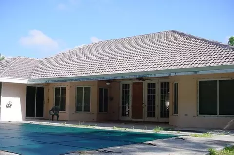 16138 E Hialeah Dr, Loxahatchee, FL 33470 photo 3