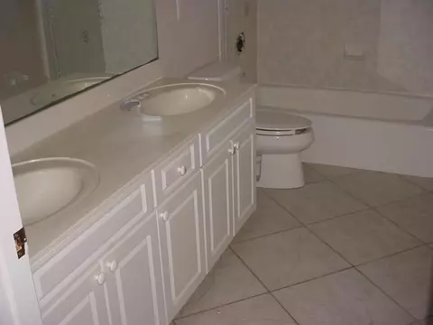 16138 E Hialeah Dr, Loxahatchee, FL 33470 photo 7
