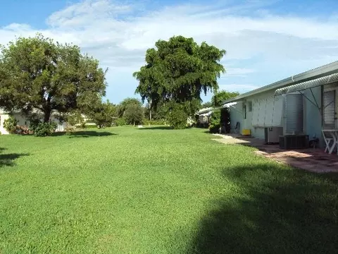 175 High Point Ter E #B, Delray Beach, FL 33445 photo 5