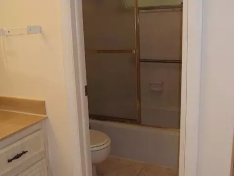 175 High Point Ter E #B, Delray Beach, FL 33445 photo 12