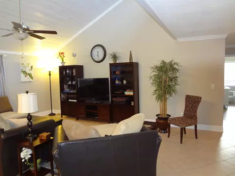 1690 SE Madison St, Stuart, FL 34997 photo 12