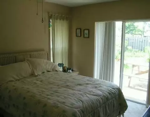 5240 SE Dell St, Stuart, FL 34997 photo 2