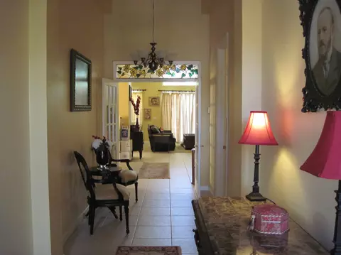 863 SE Warren Way, Stuart, FL 34997 photo 2