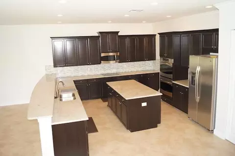 105 Citadel Cir, Jupiter, FL 33458 photo 2
