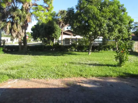 323 Kennedy St, Jupiter, FL 33458 photo 9