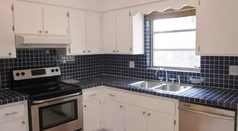 4399 SE Bayshore Ter, Stuart, FL 34997 photo 8