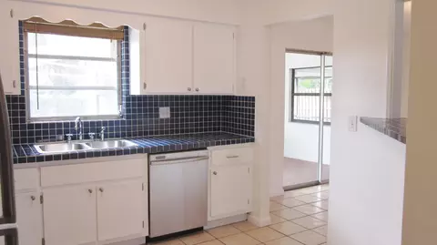 4399 SE Bayshore Ter, Stuart, FL 34997 photo 6