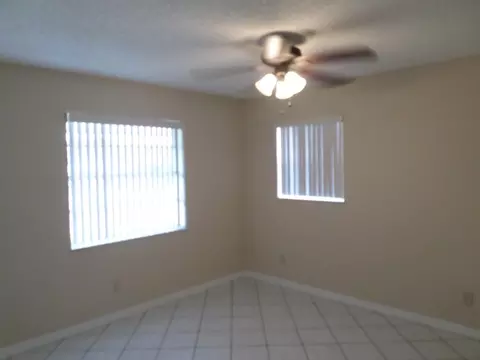 12 SE Cayuga Ter, Stuart, FL 34997 photo 8