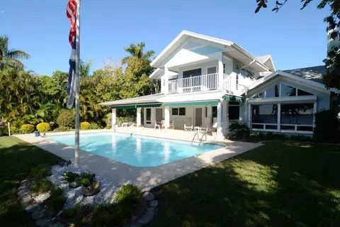 1493 NW Cocoanut Point Ln, Stuart, FL 34994 photo 2