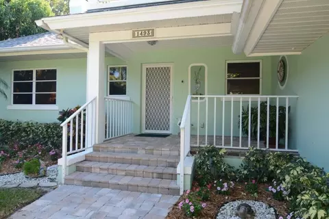 1493 NW Cocoanut Point Ln, Stuart, FL 34994 photo 3