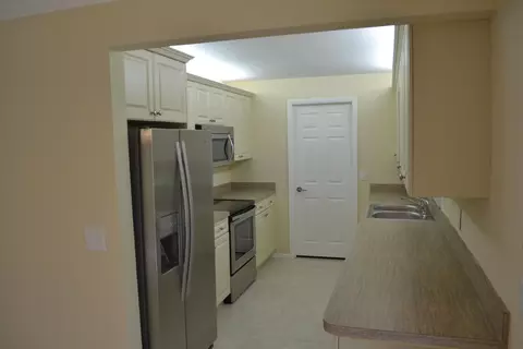 1991 SE Jackson St, Stuart, FL 34997 photo 9
