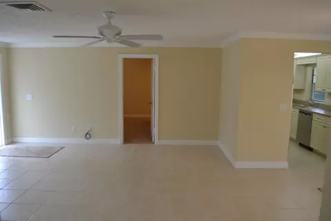 1991 SE Jackson St, Stuart, FL 34997 photo 3