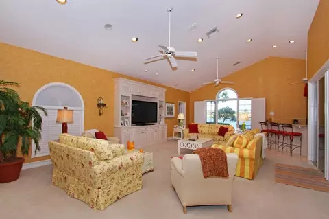 256 Locha Dr, Jupiter, FL 33458 photo 6
