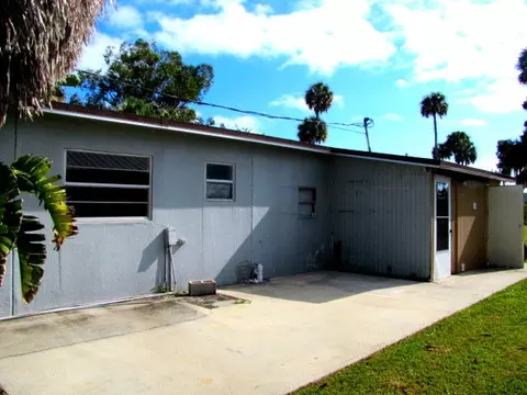 2138 SE 38th Trl, Okeechobee, FL 34974 photo 5