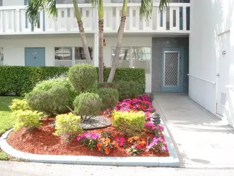 4083 Exeter E, Boca Raton, FL 33434 photo 2