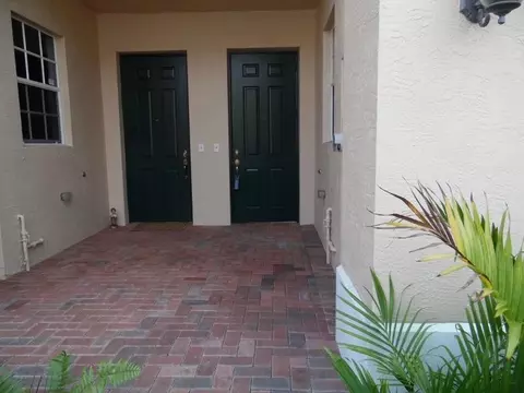 418 SW Walking Path, Stuart, FL 34997 photo 2