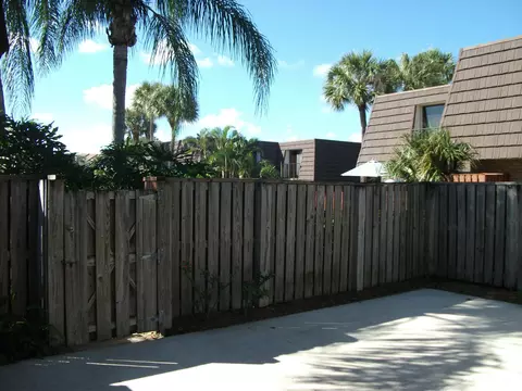 2022 20th Ct, Jupiter, FL 33477 photo 3