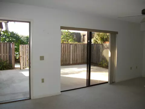 2022 20th Ct, Jupiter, FL 33477 photo 4