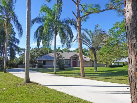 5628 SE Lamay Dr, Stuart, FL 34997 photo 2