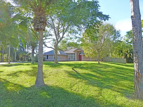 5628 SE Lamay Dr, Stuart, FL 34997 photo 3