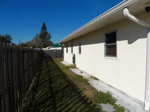 908 NW Fork Rd, Stuart, FL 34994 photo 7