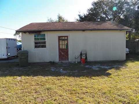 908 NW Fork Rd, Stuart, FL 34994 photo 6