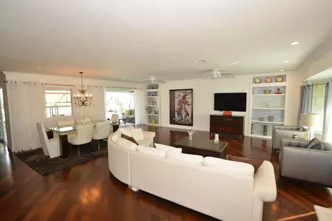 807 Berkeley St, Boca Raton, FL 33487 photo 2