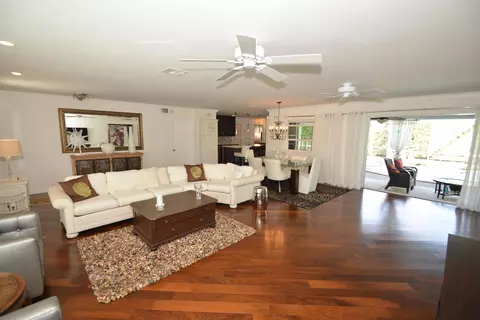 807 Berkeley St, Boca Raton, FL 33487 photo 6
