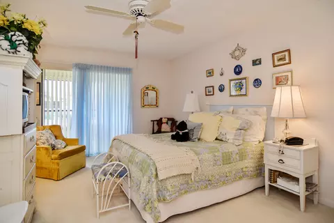 902 Pinecrest Cir #B, Jupiter, FL 33458 photo 8