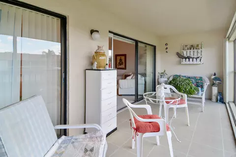 902 Pinecrest Cir #B, Jupiter, FL 33458 photo 9