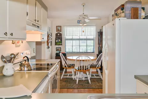 902 Pinecrest Cir #B, Jupiter, FL 33458 photo 7