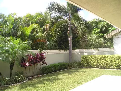 334 Ridge Rd, Jupiter, FL 33477 photo 4